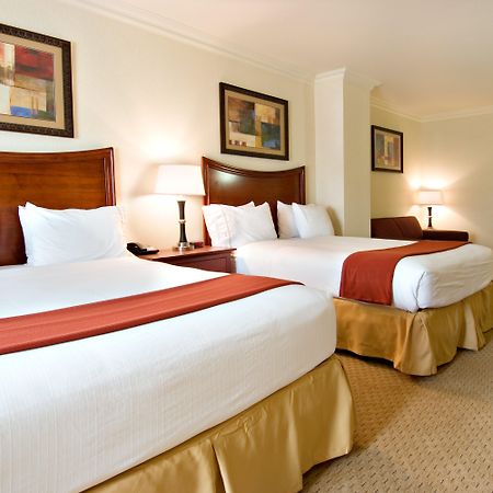 Holiday Inn Express And Suites Klamath Klamath Falls Esterno foto