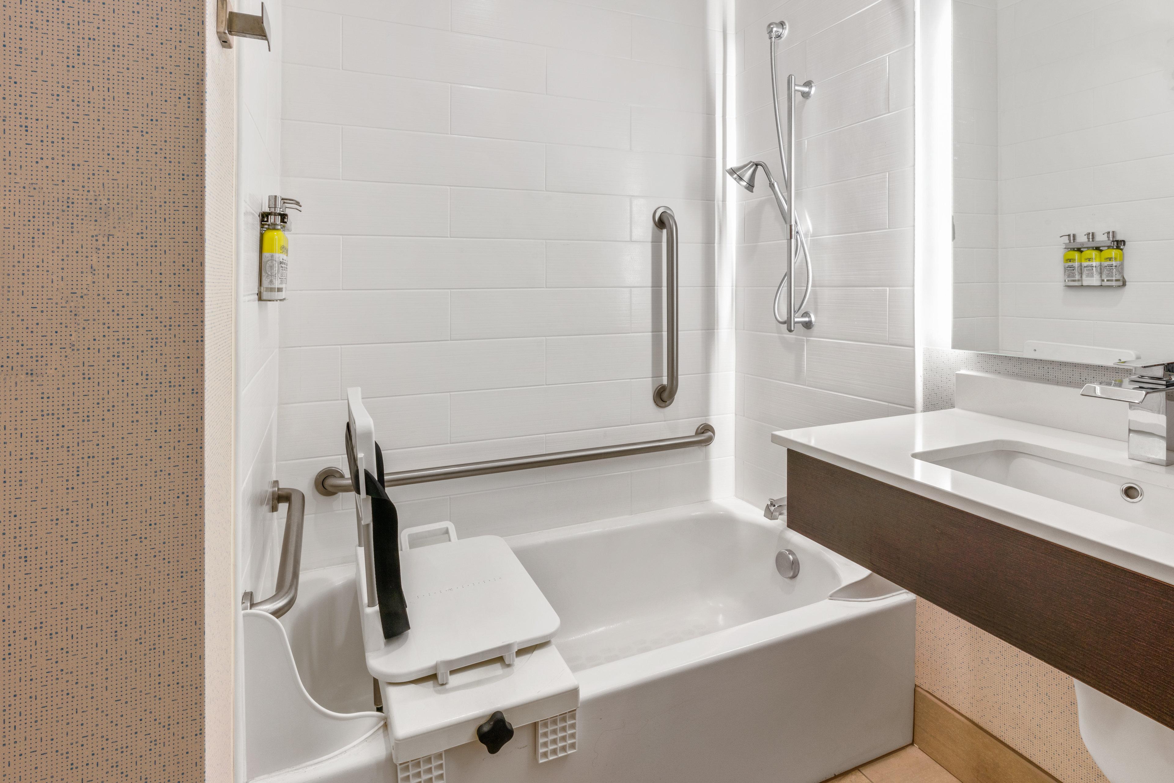Holiday Inn Express And Suites Klamath Klamath Falls Esterno foto