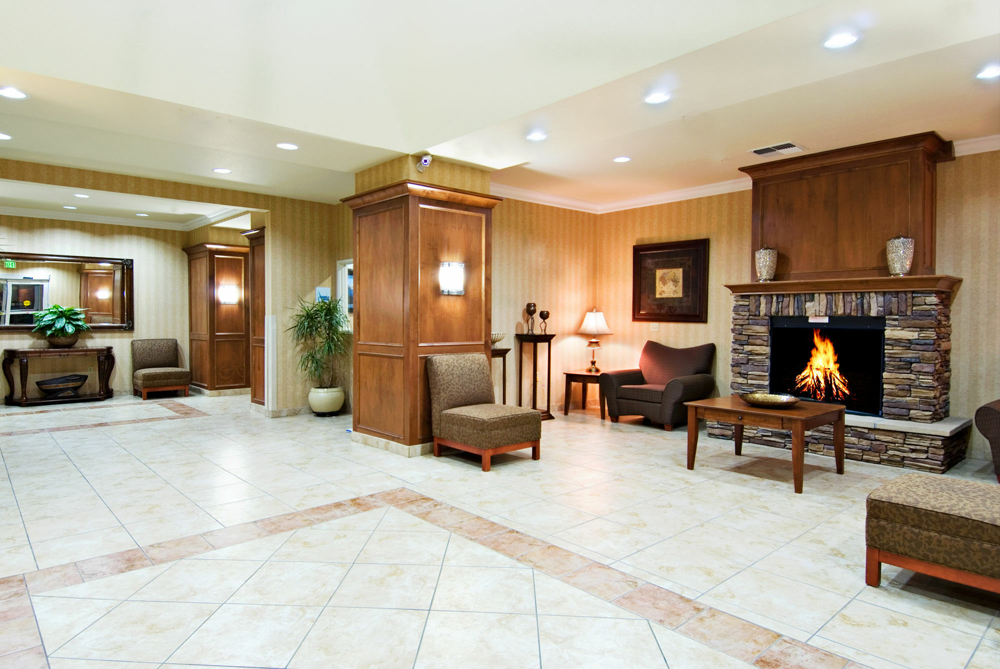 Holiday Inn Express And Suites Klamath Klamath Falls Esterno foto